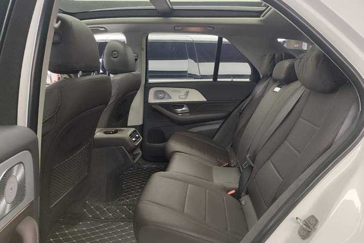 Used Mercedes-Benz GLE 2020 Restyled GLE 450 4MATIC Dynamic Edition Left Rear Seat