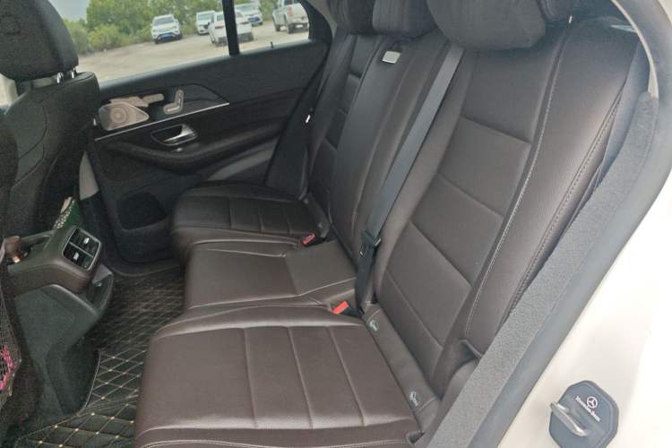 Used Mercedes-Benz GLE 2020 Restyled GLE 350 4MATIC Fashion Edition Left Rear Seat