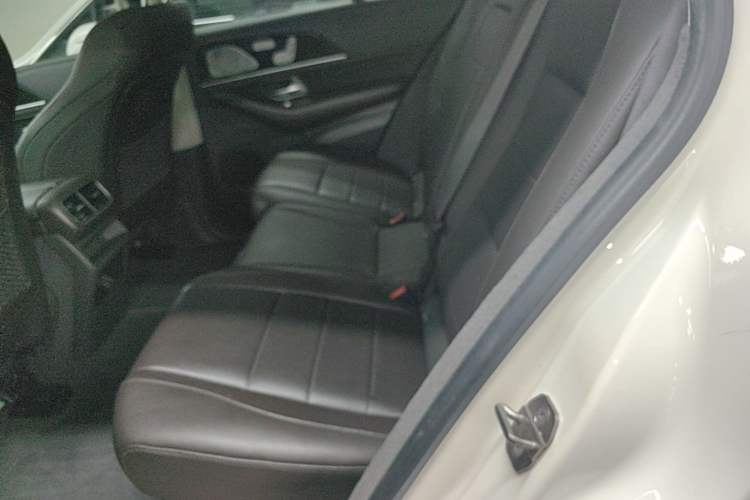 Used Mercedes-Benz GLE 2020 GLE 350 4MATIC Fashion Model Left Rear Seat