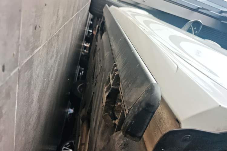 Used Mercedes-Benz GLE 2020 Restyled GLE 350 4MATIC Fashion Edition Special Version Left Side Sill