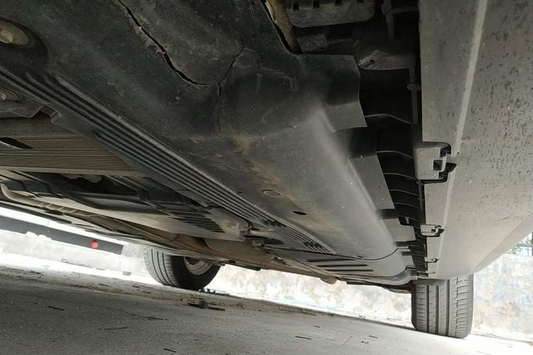 Used Mercedes-Benz GLE 2020 GLE 350 4MATIC Fashion Model Left Side Sill