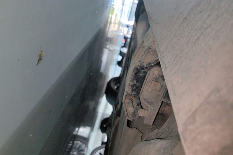Used Mercedes-Benz GLE 2020 GLE 350 4MATIC Fashion Model Left Side Sill