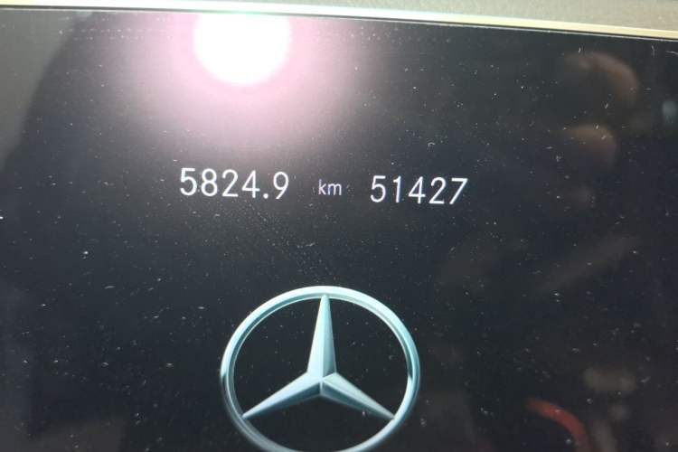 Used Mercedes-Benz GLE 2020 Restyled GLE 350 4MATIC Fashion Edition Odometer Close Up