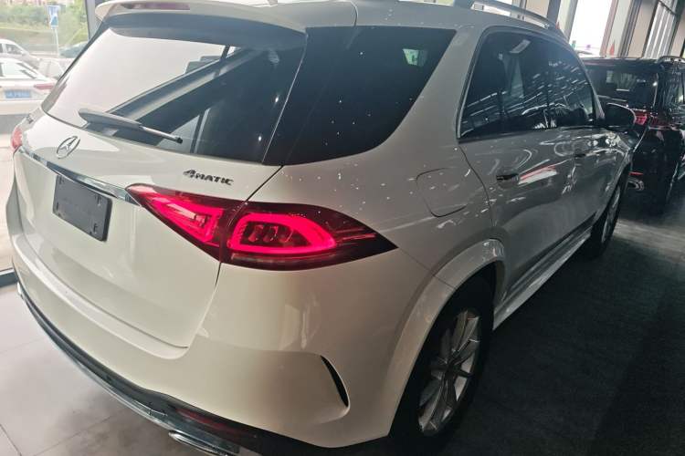 Used Mercedes-Benz GLE 2020 Restyled GLE 350 4MATIC Fashion Edition Special Version Rear Right 45 Deg