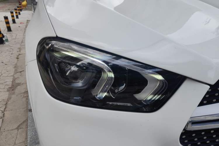 Used Mercedes-Benz GLE 2020 Facelifted GLE 450 4MATIC Stylish Edition Right Front Headlight