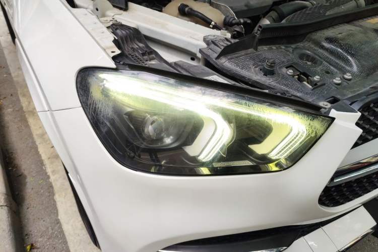Used Mercedes-Benz GLE 2020 GLE 350 4MATIC Fashion Model Right Front Headlight