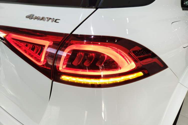 Used Mercedes-Benz GLE 2020 Restyled GLE 350 4MATIC Fashion Edition Right Rear Taillight