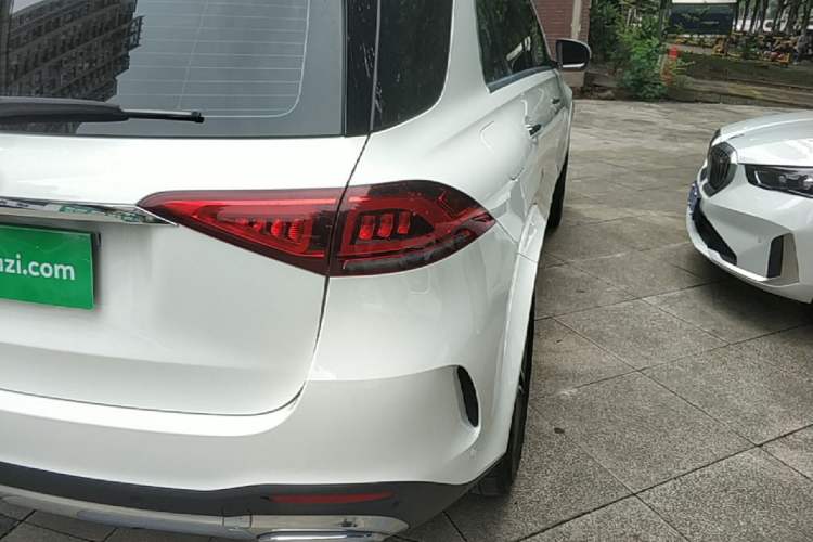 Used Mercedes-Benz GLE 2020 GLE 350 4MATIC Fashion Model Right Rear Taillight