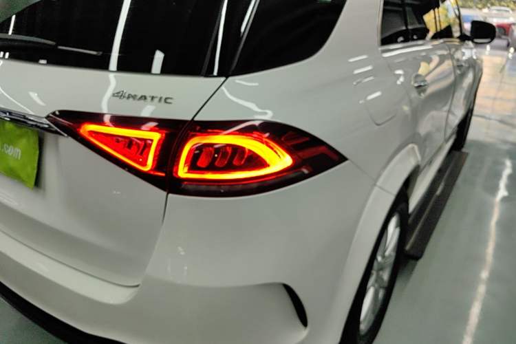 Used Mercedes-Benz GLE 2020 GLE 350 4MATIC Fashion Model Right Rear Taillight