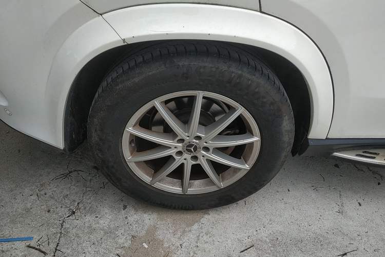 Used Mercedes-Benz GLE 2020 GLE 350 4MATIC Fashion Model Right Rear Wheel Hub