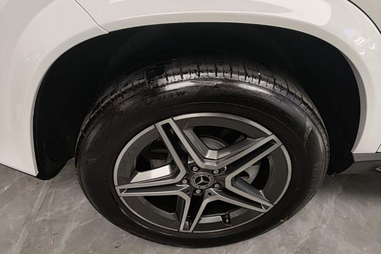 Used Mercedes-Benz GLE 2020 Restyled GLE 450 4MATIC Dynamic Edition Right Rear Wheel Hub