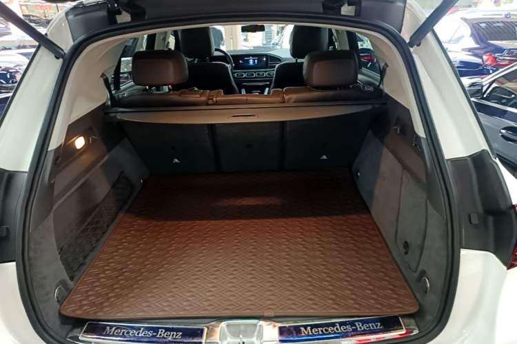 Used Mercedes-Benz GLE 2020 Restyled GLE 350 4MATIC Fashion Edition Trunk