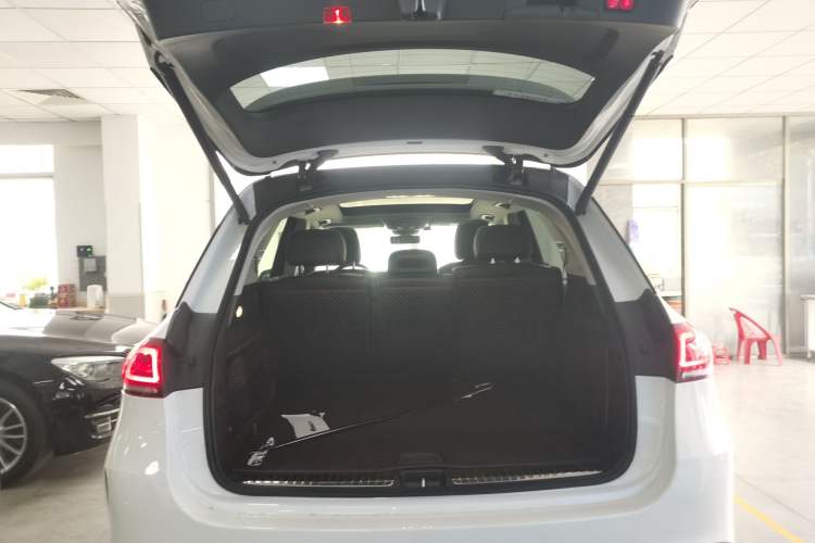 Used Mercedes-Benz GLE 2020 Restyled GLE 450 4MATIC Dynamic Edition Trunk