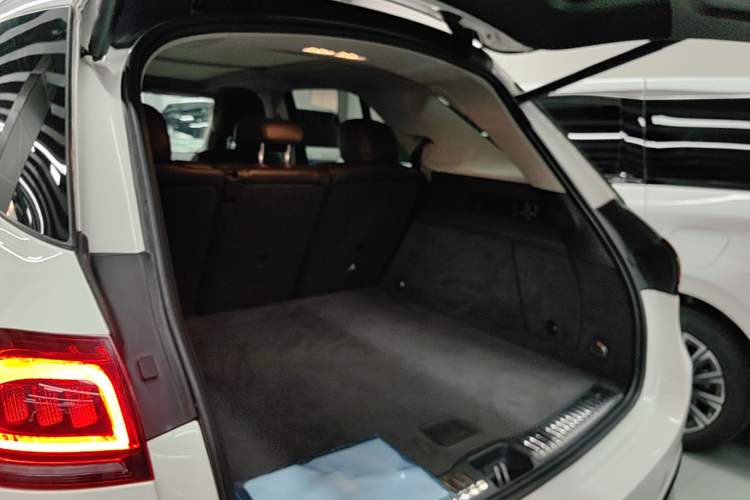 Used Mercedes-Benz GLE 2020 GLE 350 4MATIC Fashion Model Trunk