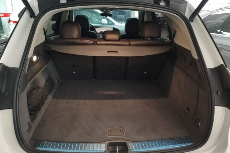 Used Mercedes-Benz GLE 2020 GLE 350 4MATIC Dynamic Edition Trunk