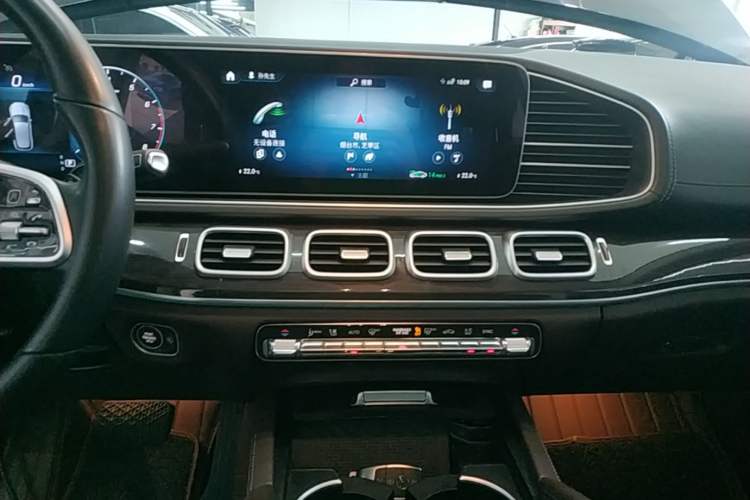 Used Mercedes-Benz GLE 2021 GLE 350 4MATIC Stylish Model Audio And AC Panel