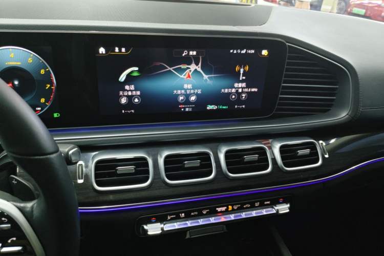 Used Mercedes-Benz GLE 2021 GLE 350 4MATIC Stylish Model Audio And AC Panel