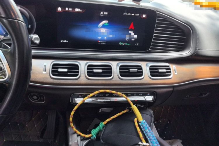 Used Mercedes-Benz GLE 2021 GLE 350 4MATIC Luxury Model Audio And AC Panel