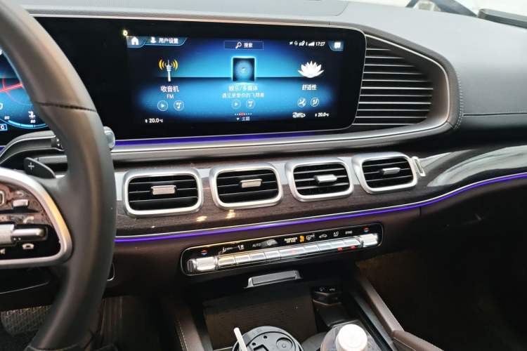 Used Mercedes-Benz GLE 2021 GLE 350 4MATIC Stylish Model Audio And AC Panel