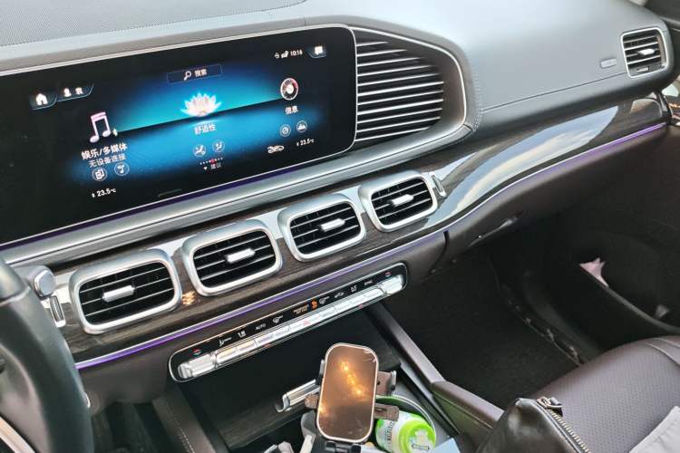 Used Mercedes-Benz GLE 2021 GLE 350 4MATIC Dynamic Edition Audio And AC Panel