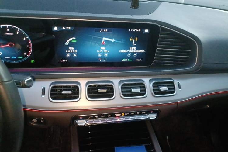 Used Mercedes-Benz GLE 2021 GLE 450 4MATIC AMG Line Audio And AC Panel