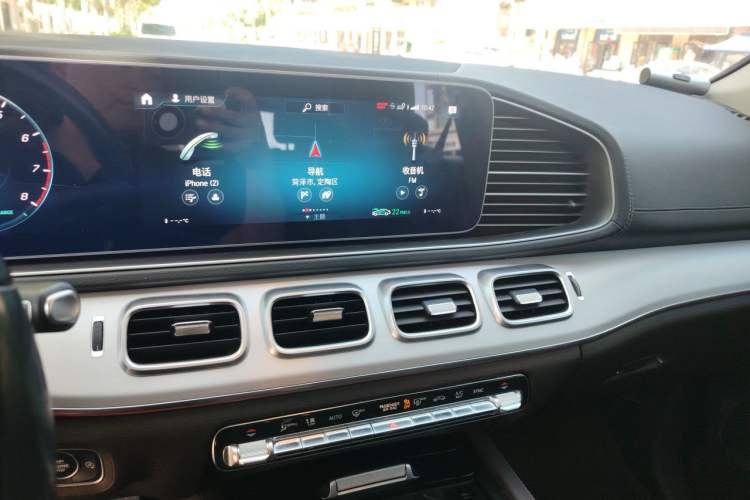 Used Mercedes-Benz GLE 2021 GLE 450 4MATIC AMG Line Audio And AC Panel