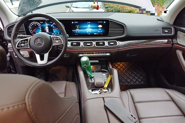 Used Mercedes-Benz GLE 2021 GLE 350 4MATIC Stylish Model Center Console