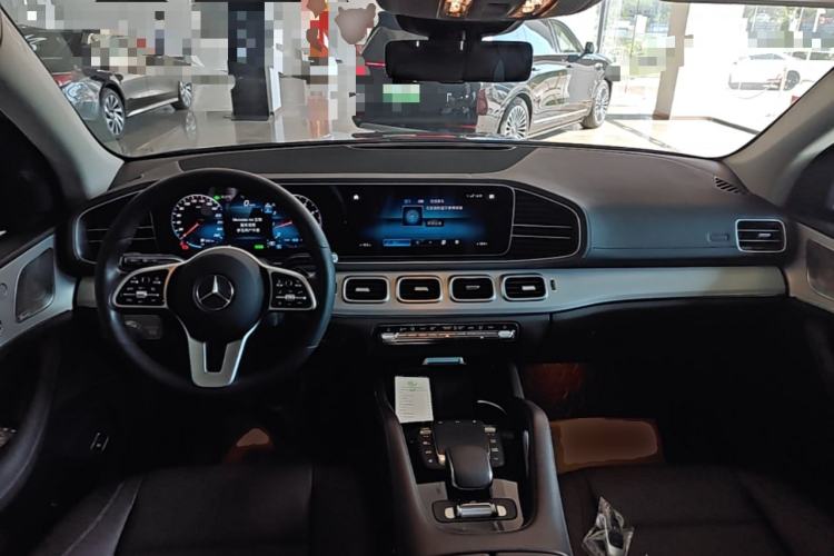 Used Mercedes-Benz GLE 2021 GLE 450 4MATIC Stylish Model Center Console