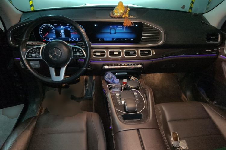 Used Mercedes-Benz GLE 2021 GLE 350 4MATIC Dynamic Edition Center Console