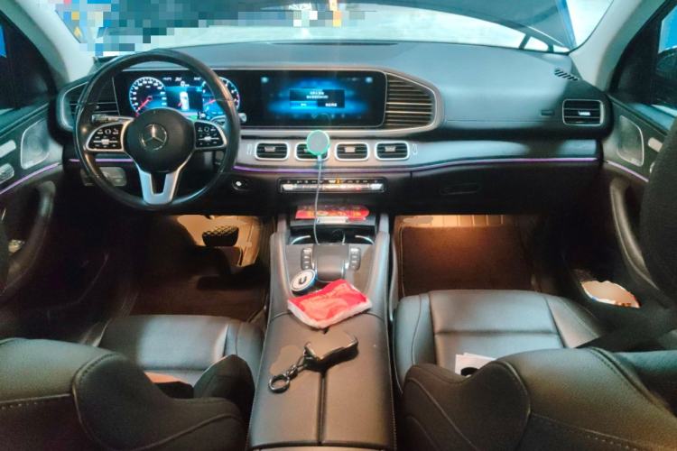 Used Mercedes-Benz GLE 2021 GLE 450 4MATIC Luxury Model Center Console