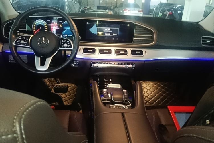 Used Mercedes-Benz GLE 2021 GLE 450 4MATIC AMG Line Center Console
