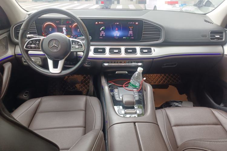 Used Mercedes-Benz GLE 2021 GLE 450 4MATIC AMG Line Center Console