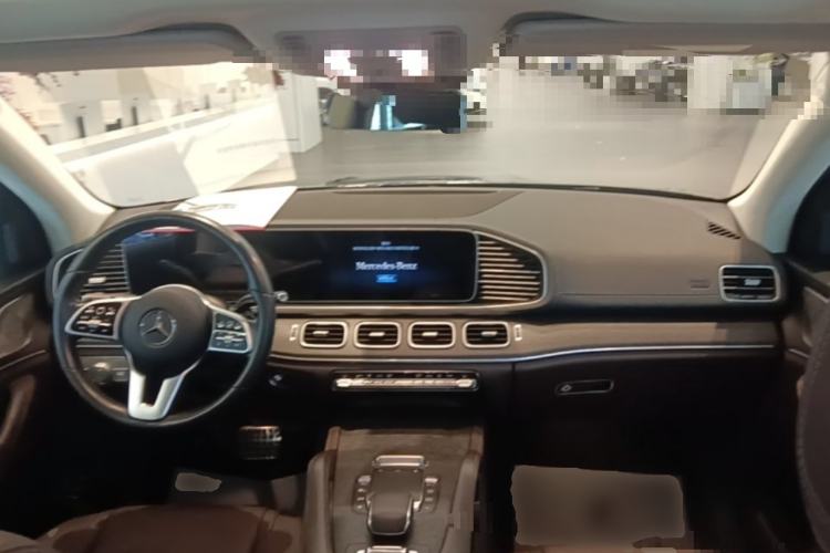 Used Mercedes-Benz GLE 2021 GLE 450 4MATIC Luxury Model Center Console