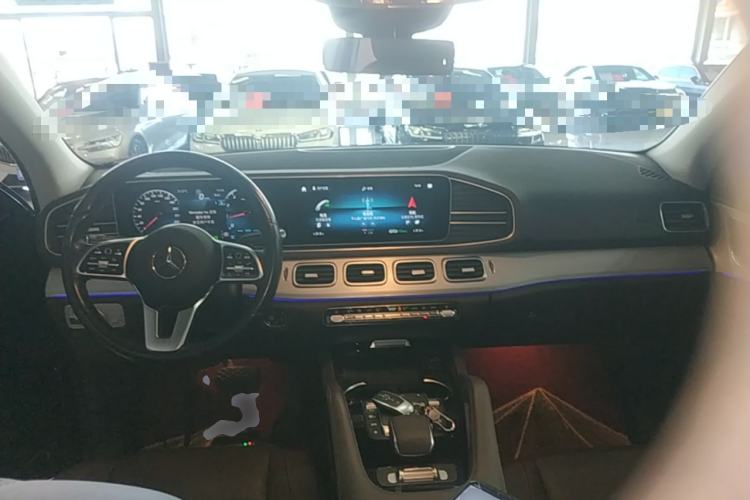 Used Mercedes-Benz GLE 2021 GLE 450 4MATIC AMG Line Center Console