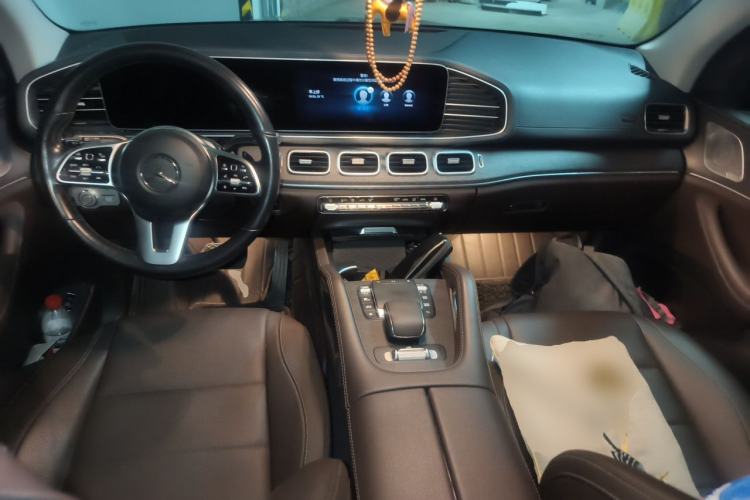 Used Mercedes-Benz GLE 2021 GLE 450 4MATIC Luxury Model Center Console