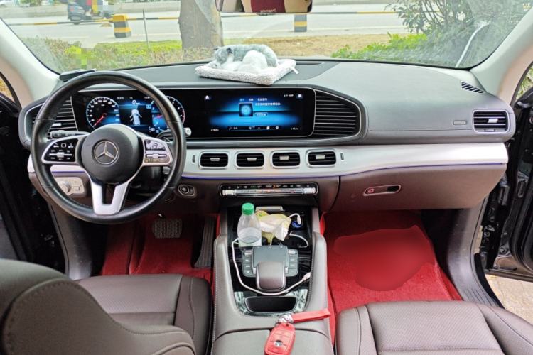 Used Mercedes-Benz GLE 2021 GLE 350 4MATIC Dynamic Edition Center Console