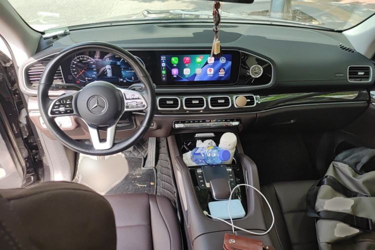 Used Mercedes-Benz GLE 2021 GLE 350 4MATIC Stylish Model Center Console
