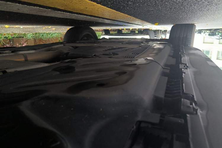 Used Mercedes-Benz GLE 2021 GLE 450 4MATIC AMG Line Chassis Rear Left