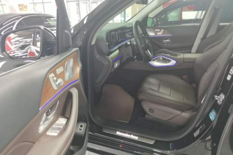 Used Mercedes-Benz GLE 2021 GLE 350 4MATIC Luxury Model Driver Seat