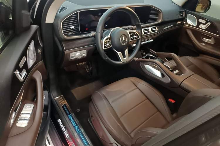 Used Mercedes-Benz GLE 2021 GLE 350 4MATIC Stylish Model Driver Seat