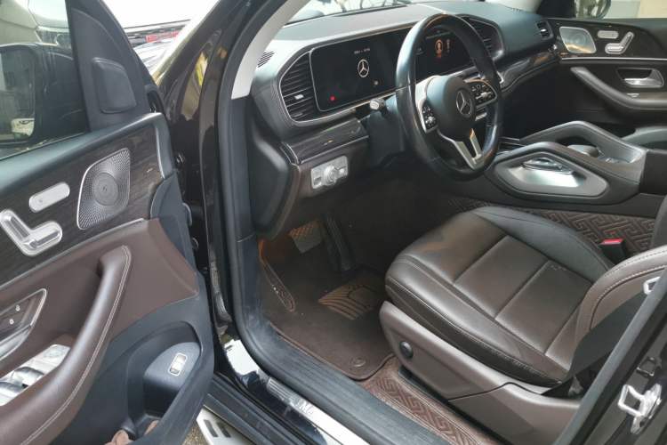 Used Mercedes-Benz GLE 2021 GLE 350 4MATIC Stylish Model Driver Seat