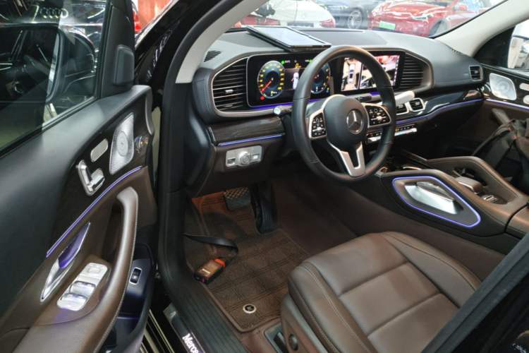 Used Mercedes-Benz GLE 2021 GLE 350 4MATIC Stylish Model Driver Seat