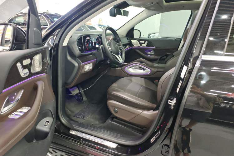 Used Mercedes-Benz GLE 2021 GLE 350 4MATIC Stylish Model Driver Seat