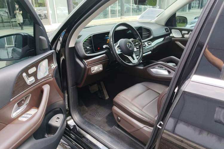Used Mercedes-Benz GLE 2021 GLE 350 4MATIC Stylish Model Driver Seat