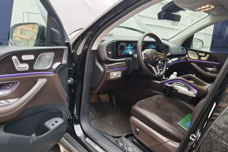 Used Mercedes-Benz GLE 2021 GLE 350 4MATIC Stylish Model Driver Seat