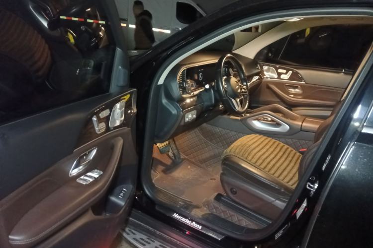 Used Mercedes-Benz GLE 2021 GLE 350 4MATIC Stylish Model Driver Seat