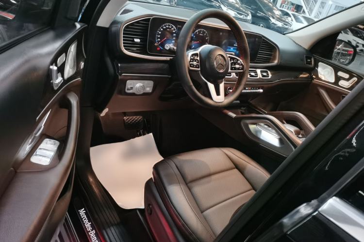 Used Mercedes-Benz GLE 2021 GLE 350 4MATIC Stylish Model Driver Seat