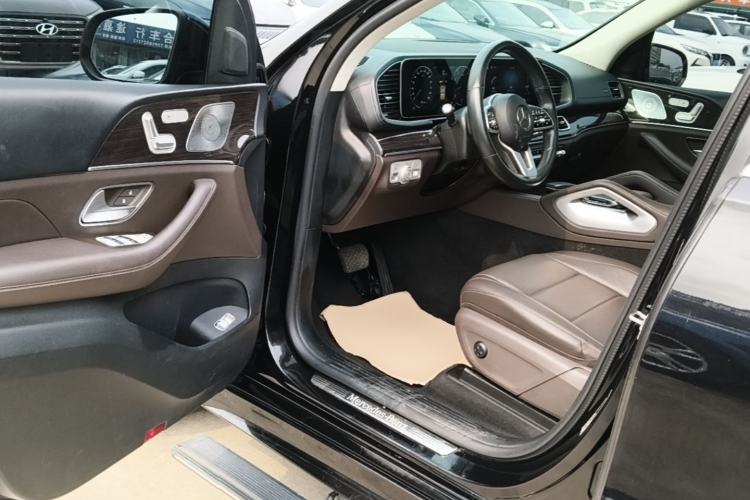 Used Mercedes-Benz GLE 2021 GLE 350 4MATIC Stylish Model Driver Seat