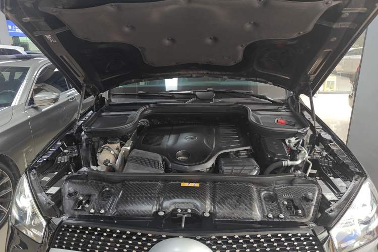 Used Mercedes-Benz GLE 2021 GLE 450 4MATIC AMG Line Engine Bay
