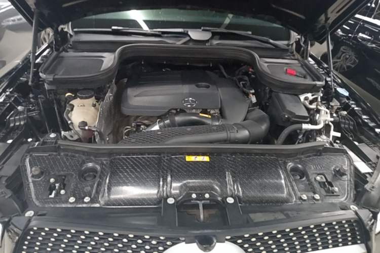 Used Mercedes-Benz GLE 2021 GLE 350 4MATIC Stylish Model Engine Bay